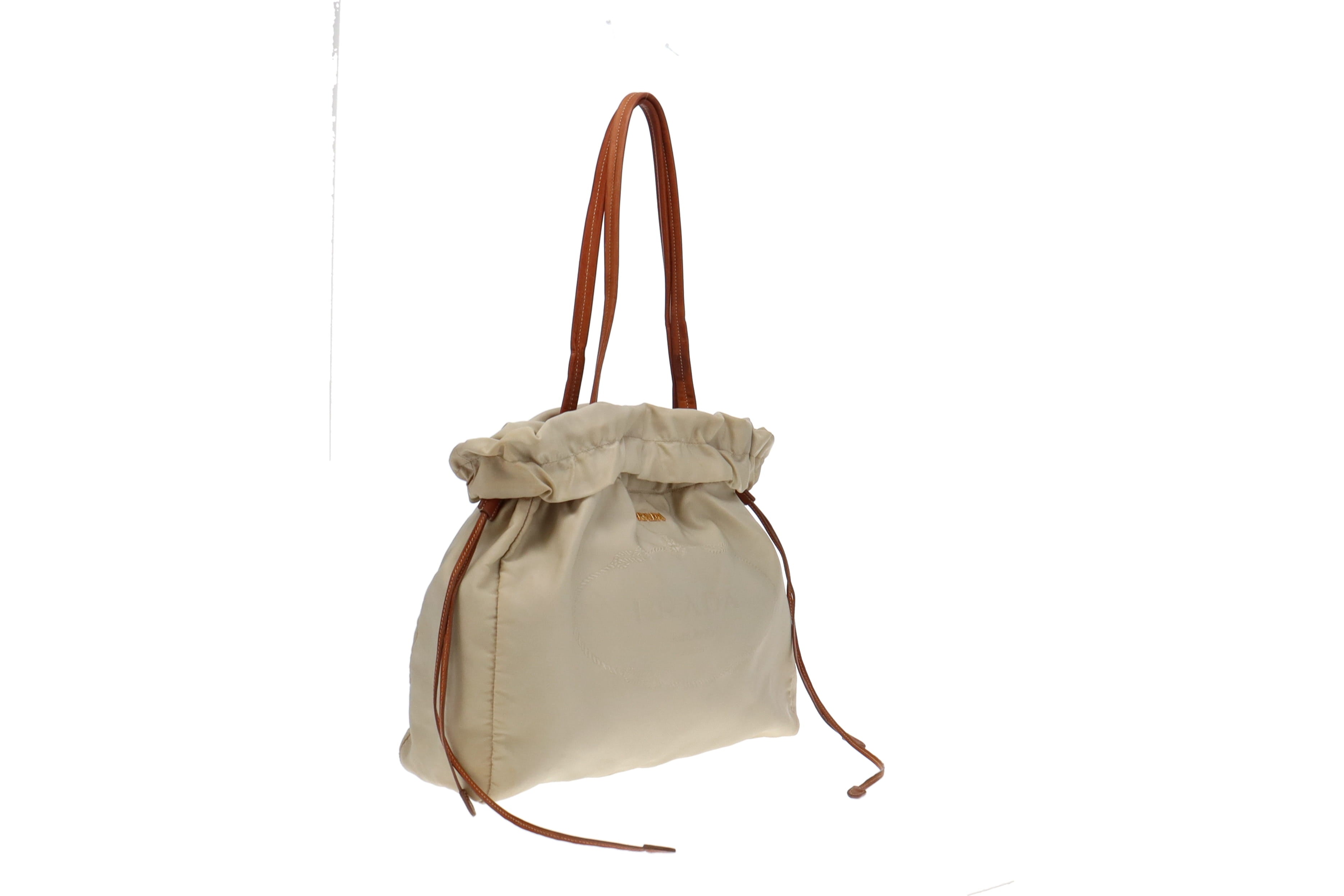 Beige bucket slouch discount bag