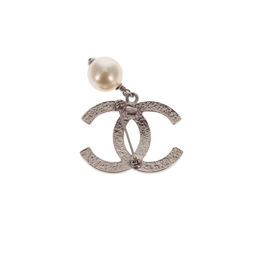 Chanel 2009 Pearl CC and Dangle Pearl Detail Brooch