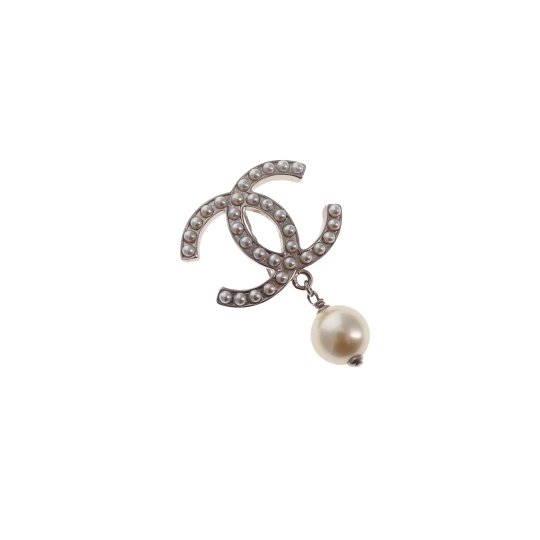 Chanel 2009 Pearl CC and Dangle Pearl Detail Brooch