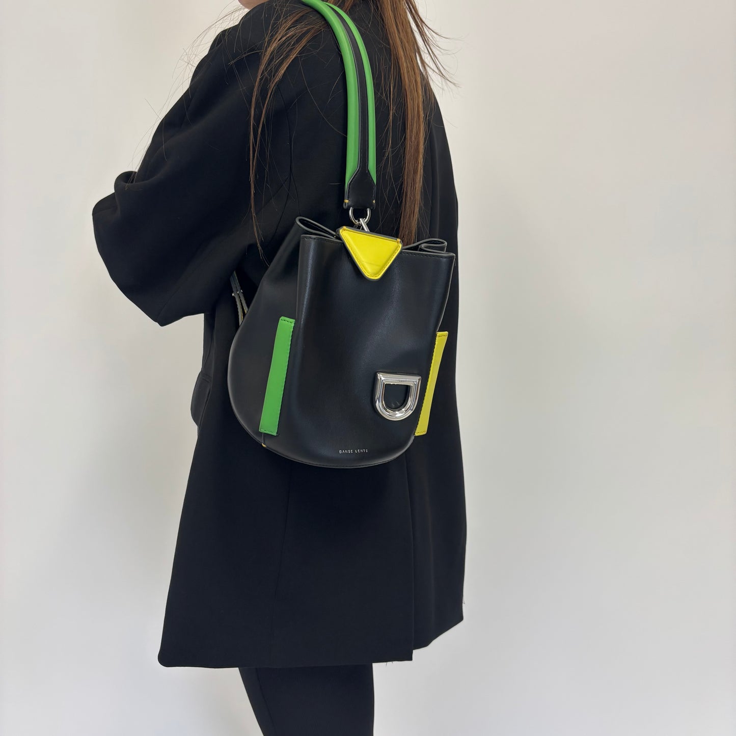 Danse Lente Bucket Bag