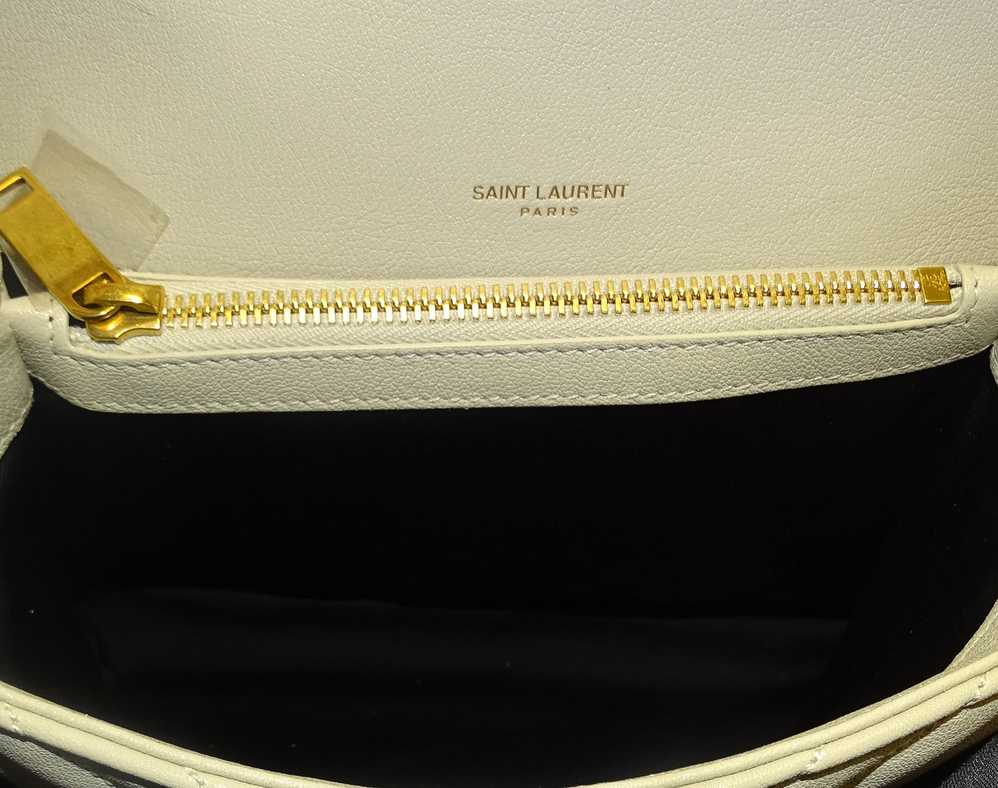 Saint Laurent College Bag Medium Blanc Vintage With Gold Hardware