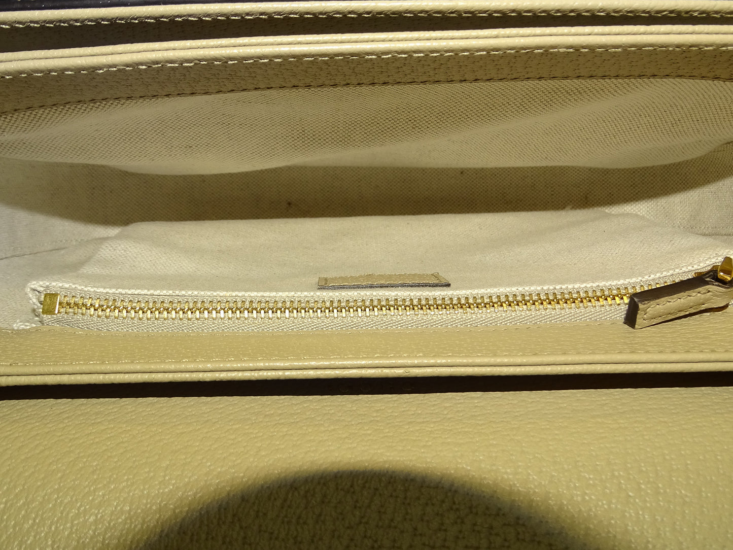 Gucci Beige and White Classic GG Supreme Horsebit 1955 Small Shoulder Bag