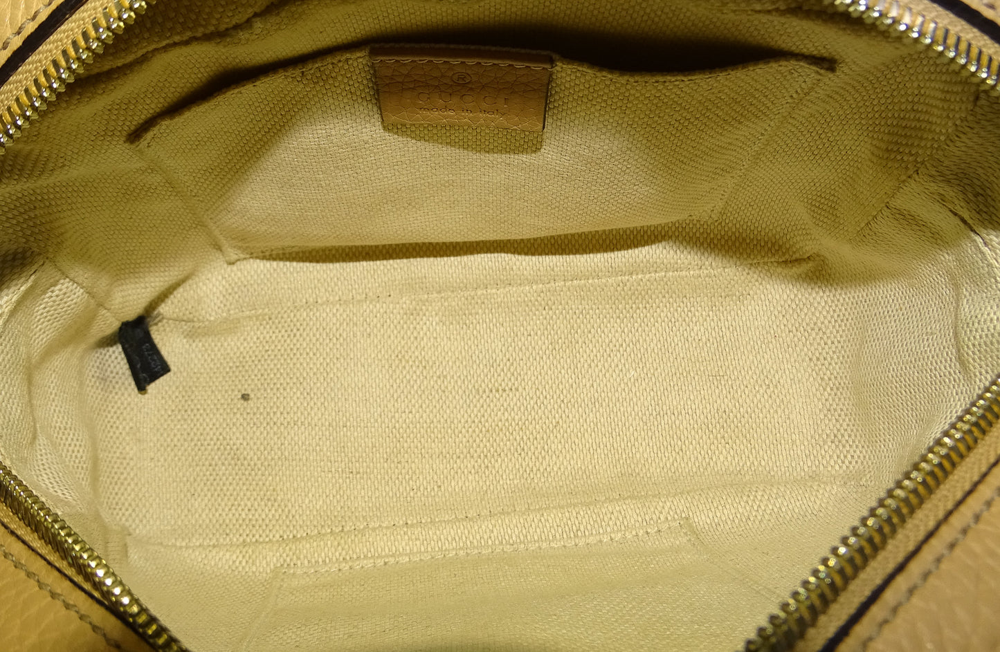 Gucci Beige Classic Soho Disco Camera Bag