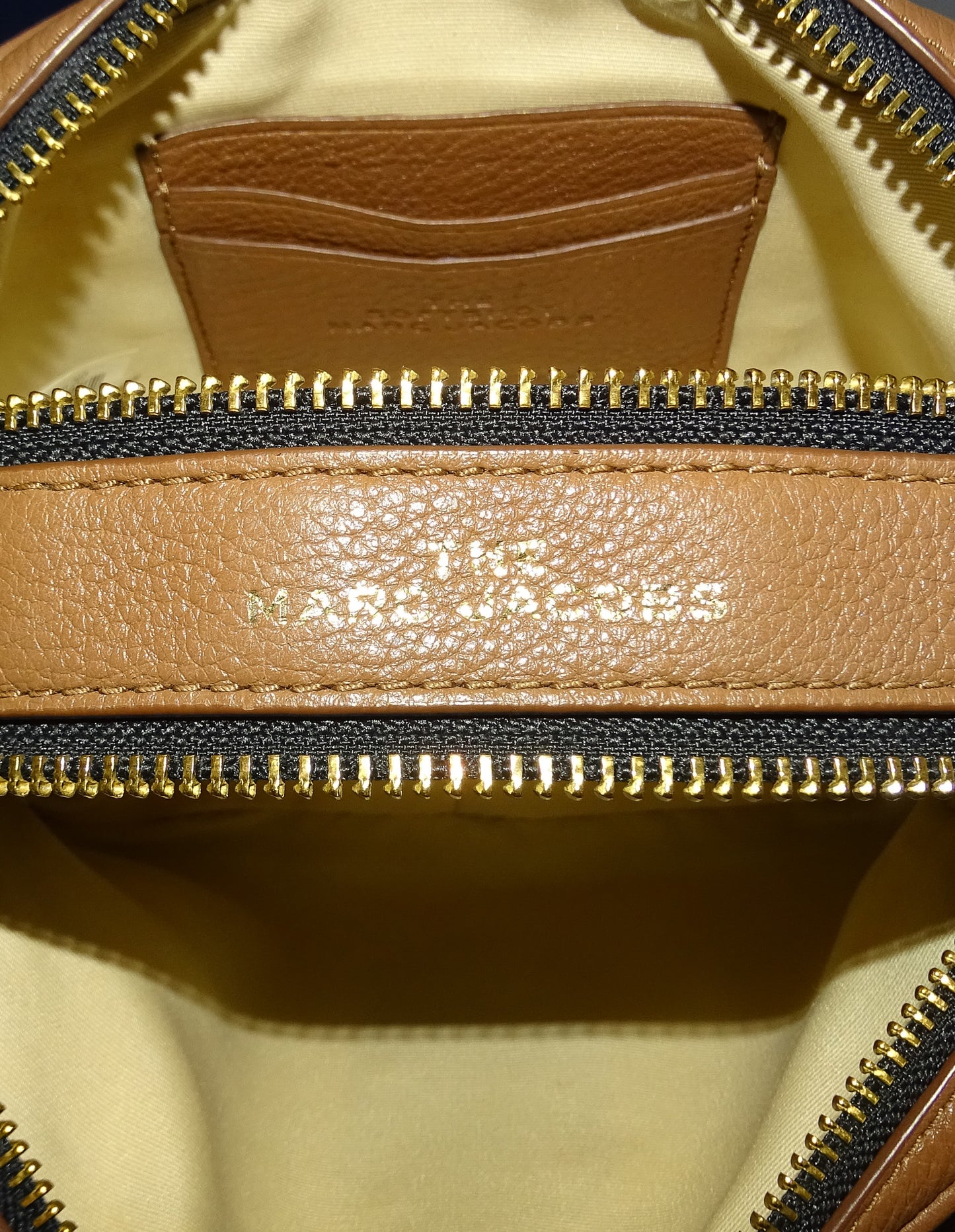 Marc Jacobs Brown Leather GHW Softshot 21