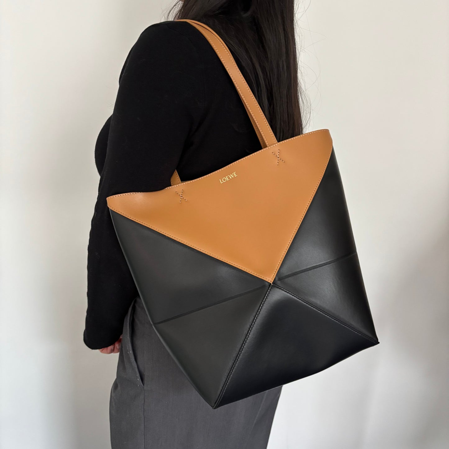 Puzzle Fold Tote In Shiny Calfskin Warm Desert/Black