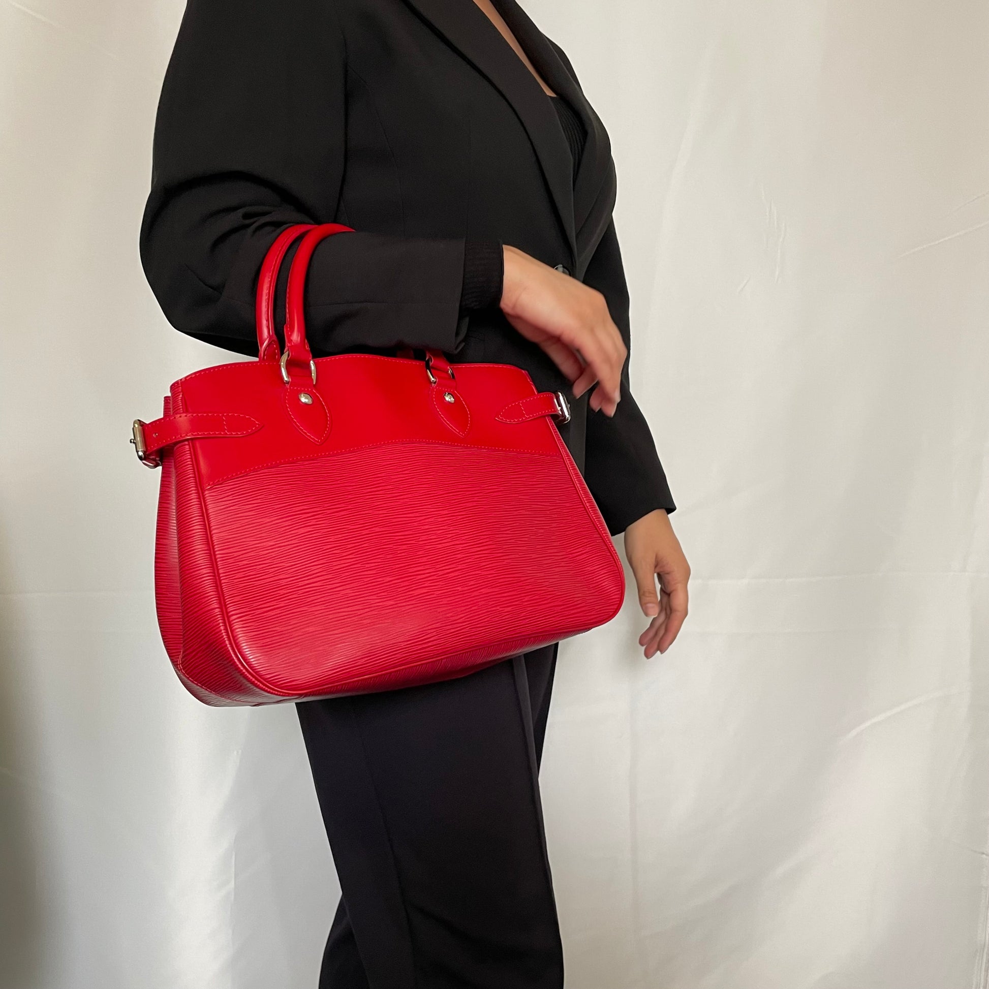 Louis Vuitton LOUIS VUITTON Bag Epi Women's Tote Shoulder Passy GM Rouge  M5925E Red